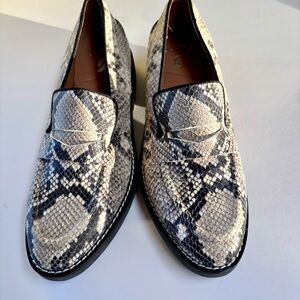 Sarto Franco Sarto Women’s Snakeskin Loafers - Black and Gray